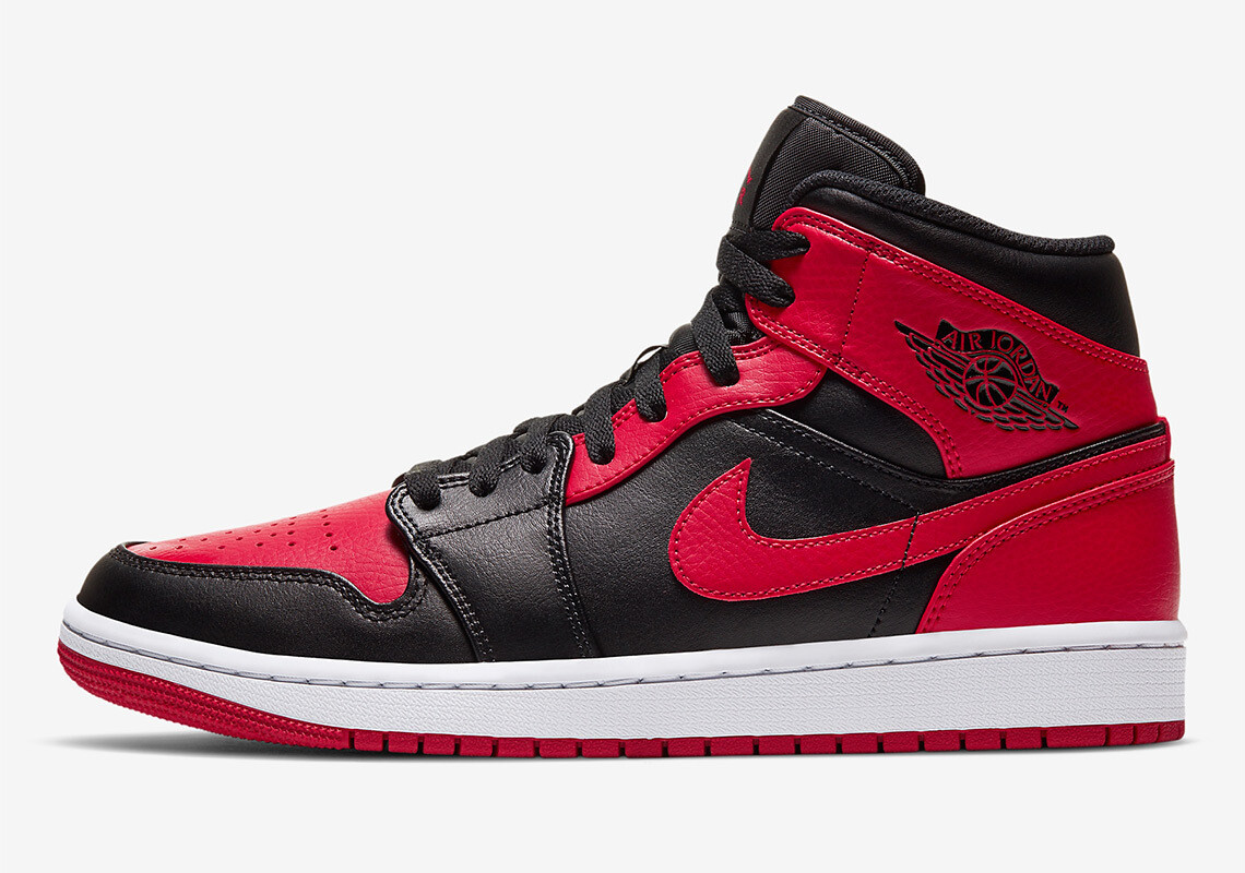 aj 1 red and white